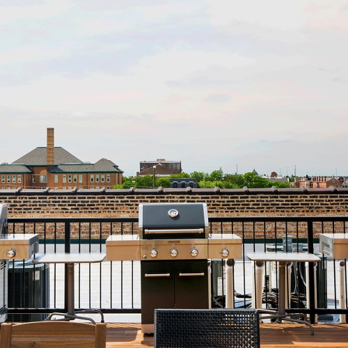 Available 1, 2, & 3bedroom Apartments at the Otis in Pilsen