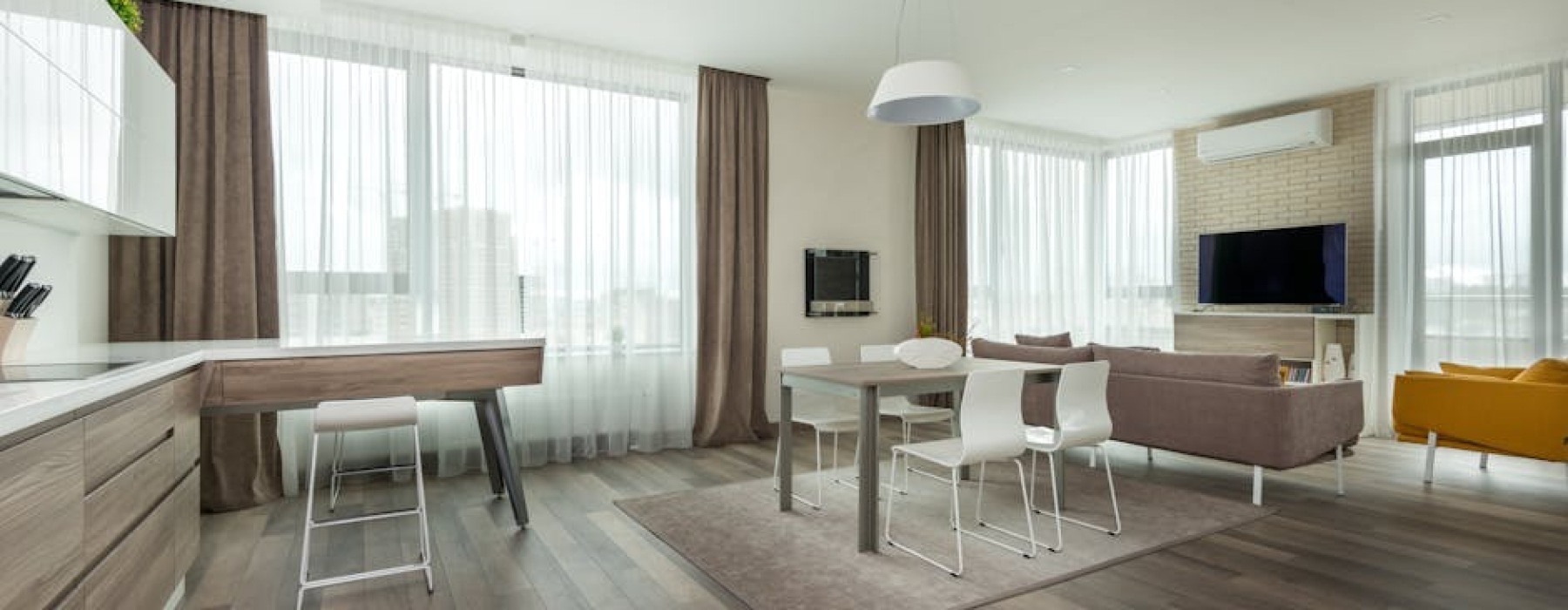 large studio apartments chicago