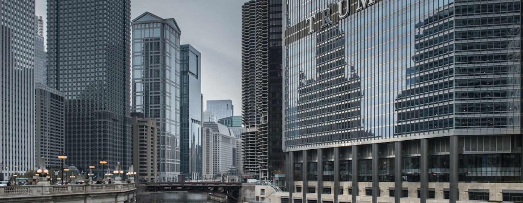 River West Chicago streetscape - river west chicago
